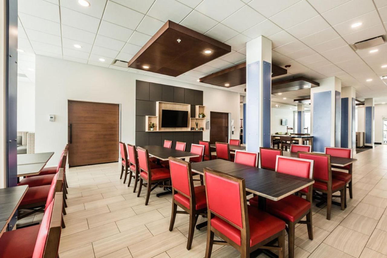 Holiday Inn Express & Suites Edmonton N - St Albert By Ihg Saint Albert Luaran gambar